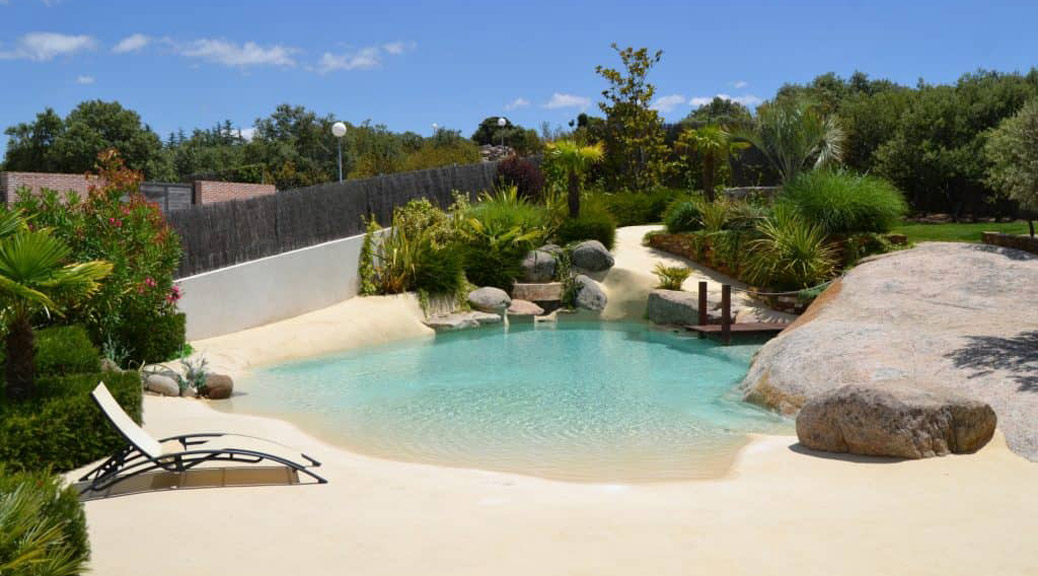 Sand pool at back garden 