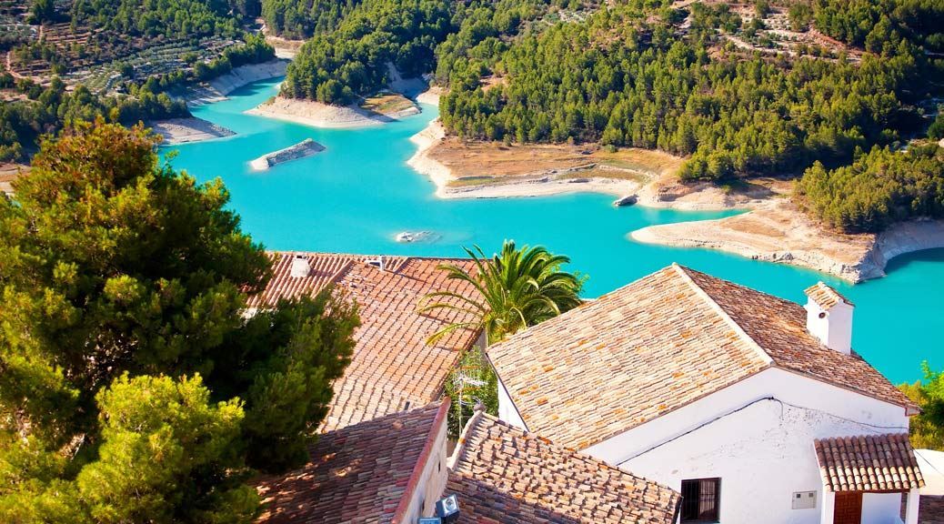 guadalest-lake-costa-blanca-spain-holidays